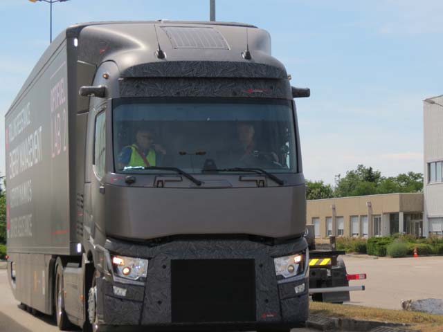 El Ciclo Rankyne le aporta al Renault Optifuel Lab 2 energía eléctrica suplementaria a partir de los gases de escape.